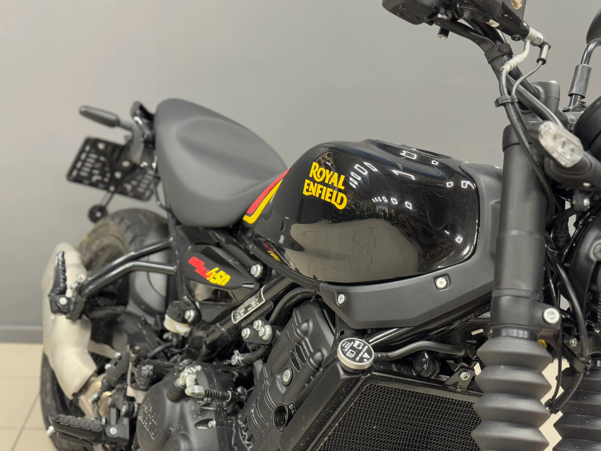 Royal Enfield Guerilla 450