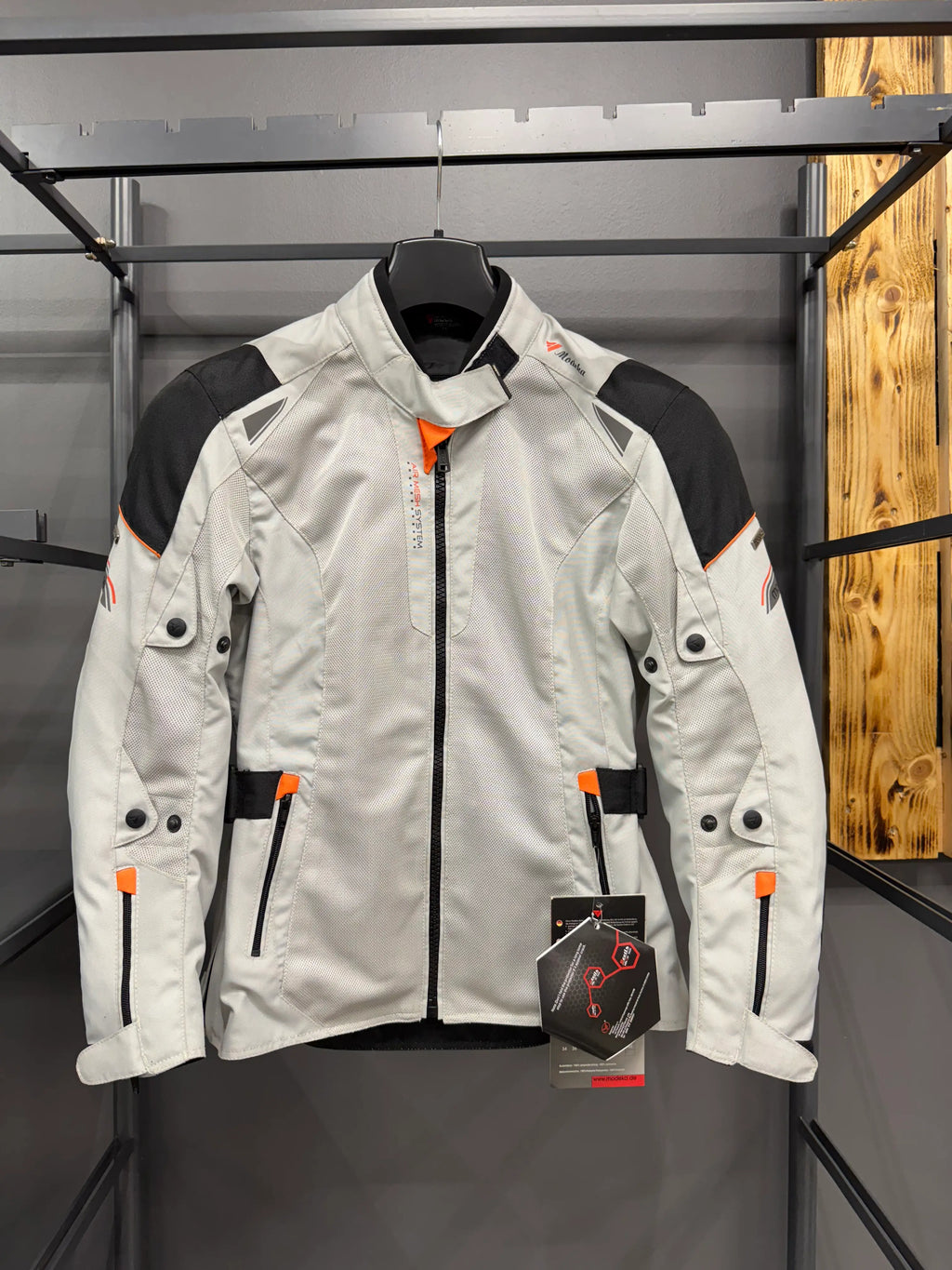 MODEKA Women’s Touring Jacket